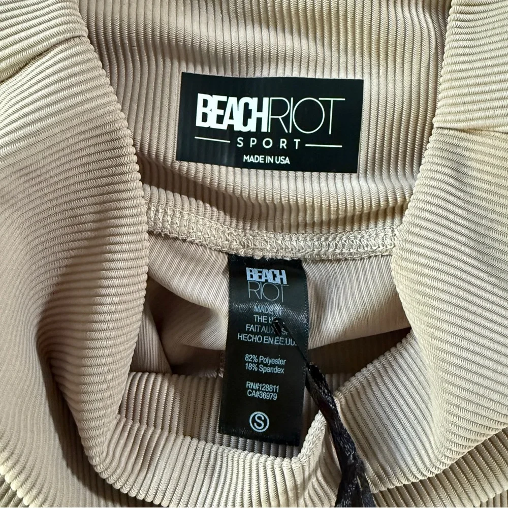 Beach Riot Taupe Ribbed Activewear - Picture 4 of 4